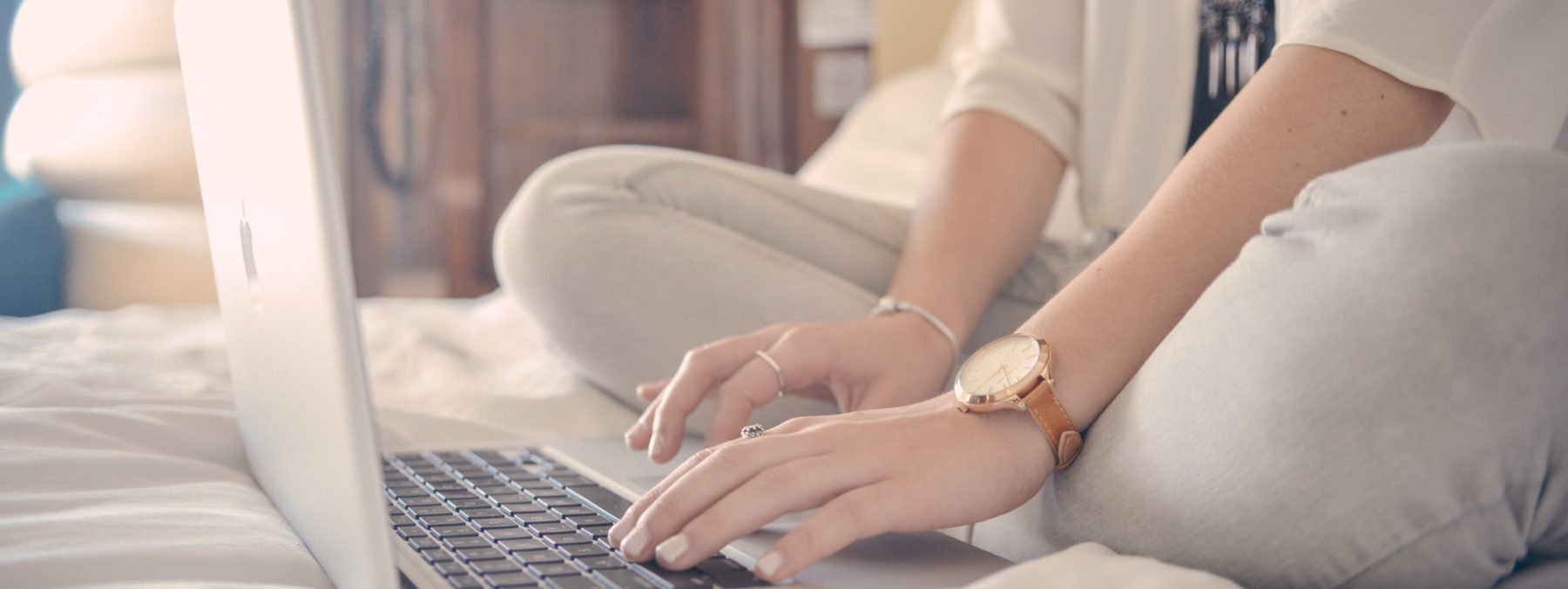 Blogging and business advice, coding and design tutorials and other tips for bloggers and creative entrepreneurs